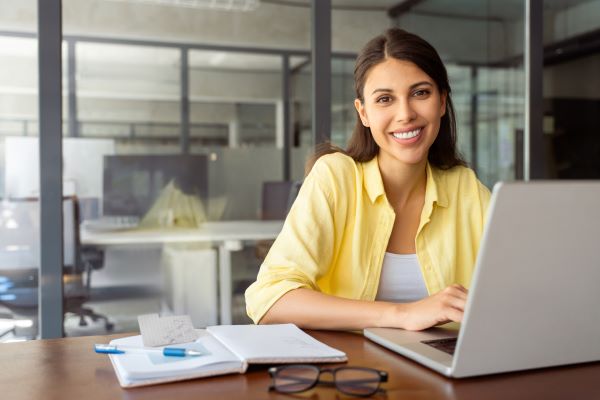 hybrid it combine full time staff and contractors effectively 600